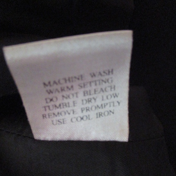 Henry Lee Women's Black Blazer - Picture 11 of 11